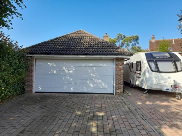 Garage and parking.jpg