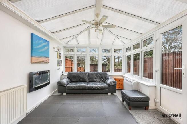 Ardmore Lane, Buckhurst Hill, IG9 photo 4