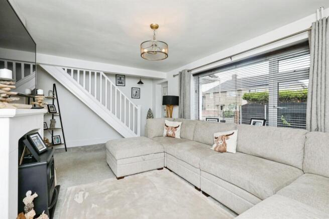 2 bed Semi-Detached for sale Image 7