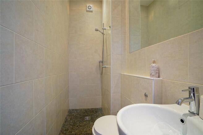 2 bed Apartment for sale Image 9