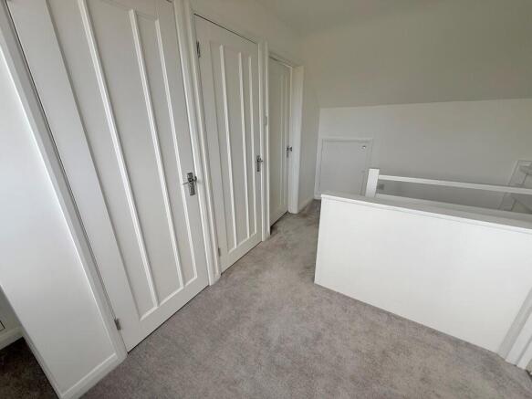 9 Hawke Close Lan...