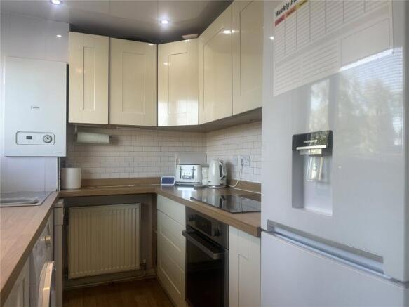 2 bed Semi-Detached for sale Image 7