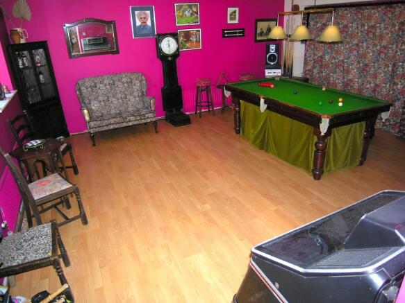 garage/games room