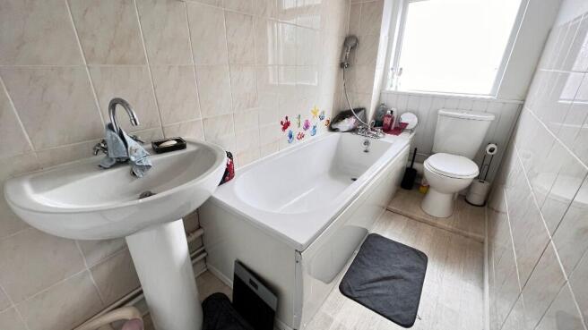 Bathroom/w.c.