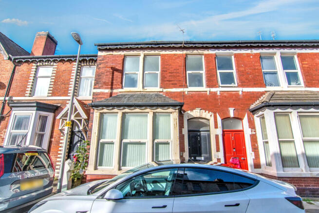 Flat 2, 9 Hill Street, Blackpool, Lanchasire FY4 1DG