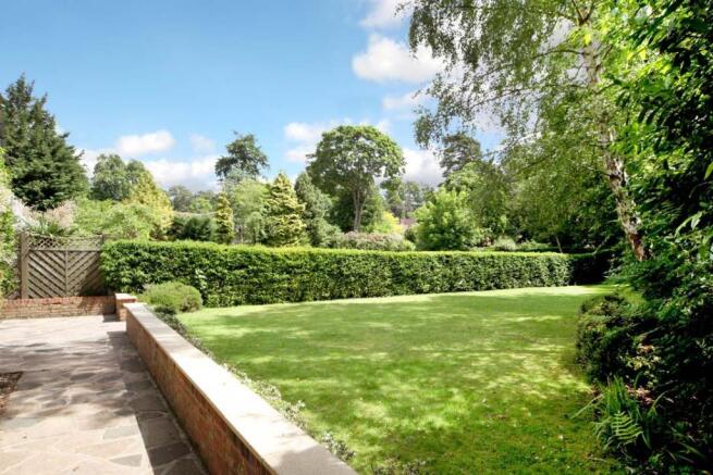 4 bedroom property t