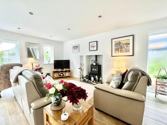 Moorview Crescent, Marldon, Paignton photo 4