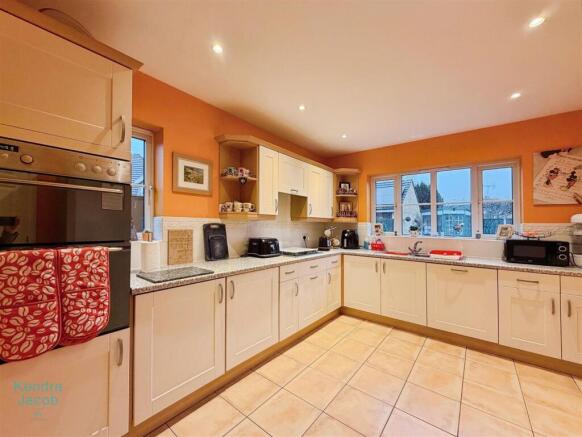 Harley Close, Worksop photo 4