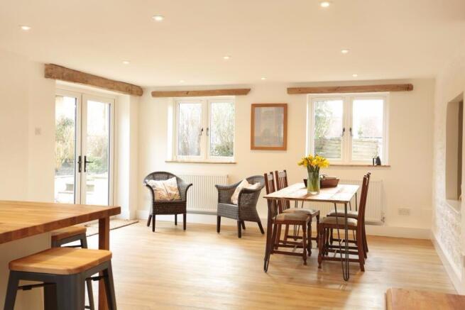 Kitchen/dining room 