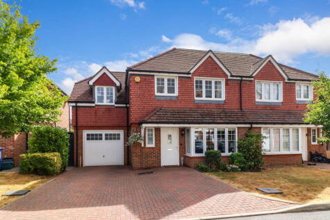 Culverhouse Way, Chesham, Buckinghamshire, HP5 3FG
