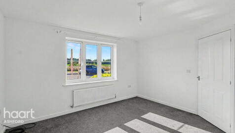 Hyton Drive, DEAL