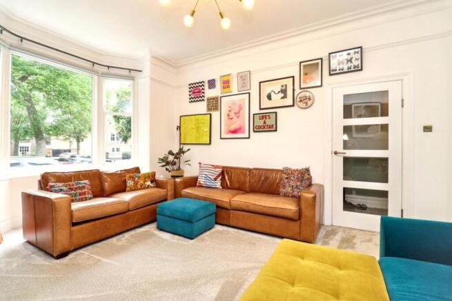 6 bed Character Property for sale Image 9