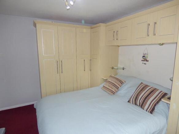 Bedroom 1 - 2