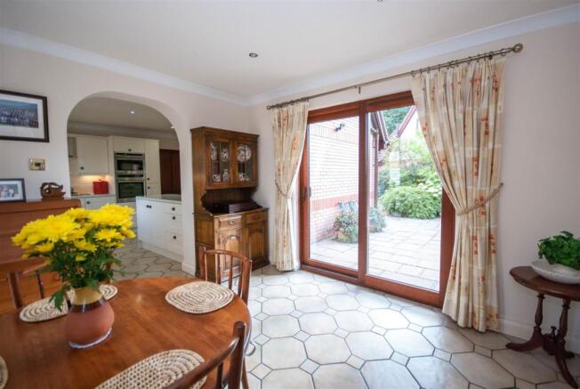 Breakfast Room
