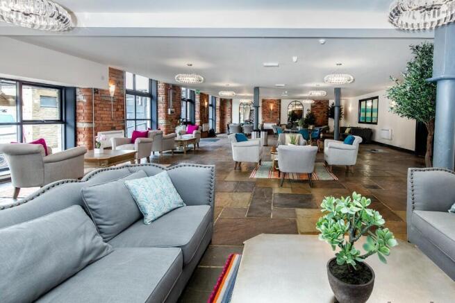2 bed Apartment to rent Image 8