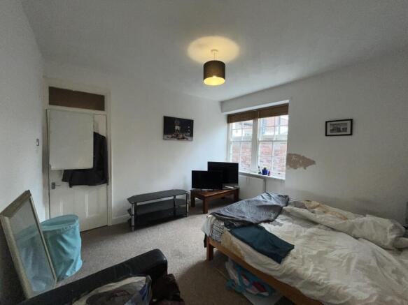 2 bed Flat for sale Image 11