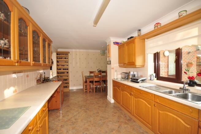 Kitchen/Breakfast Room