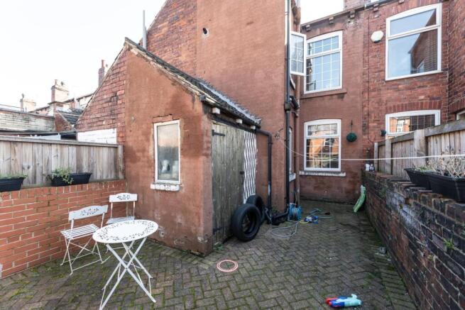 2 bed Terraced for sale Image 11