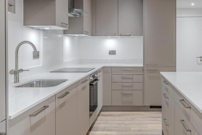 2 bed Flat to rent Image 6