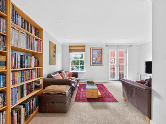 4 bed Town House for sale Image 9
