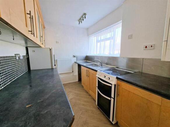 Malthouse Grove, Yardley, Birmingham photo 4