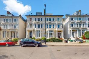 Flat 10, Belsize Park House, Belsize Park, London NW3 4EJ