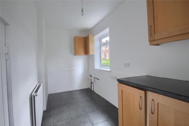 3 bed Semi-Detached for sale Image 7