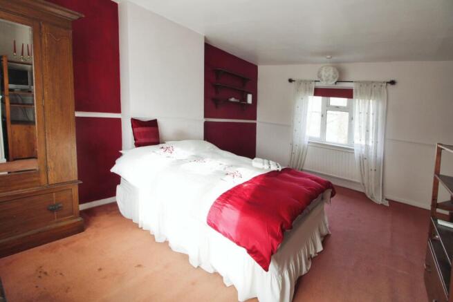Bedroom 1,.JPG