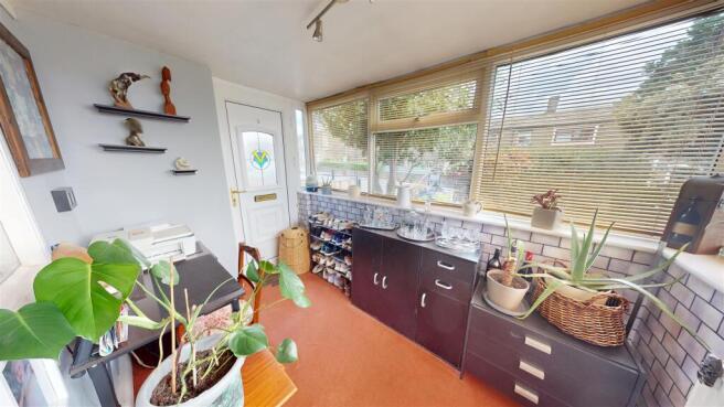 3 bed Semi-Detached for sale Image 11