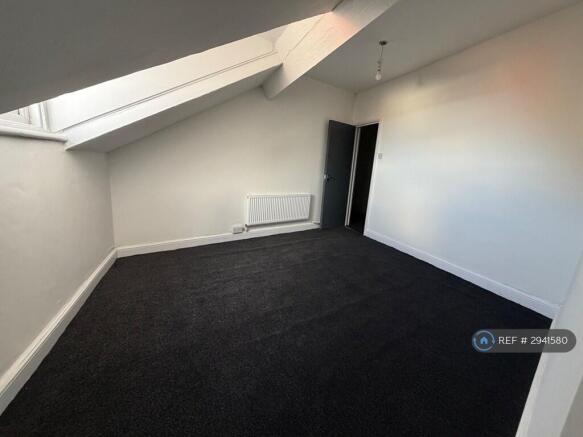 1 bed Flat to rent Image 6