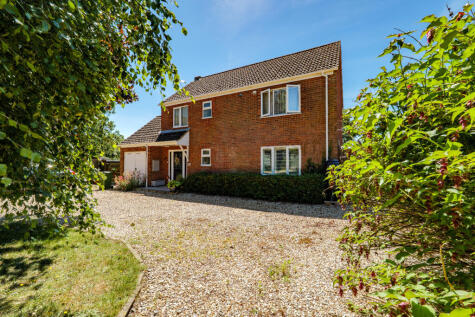 Meadow Close, Beetley