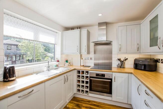 3 bed Detached for sale Image 8