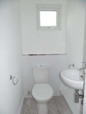 CLOAK ROOM/W.C