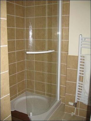 Ensuite shower