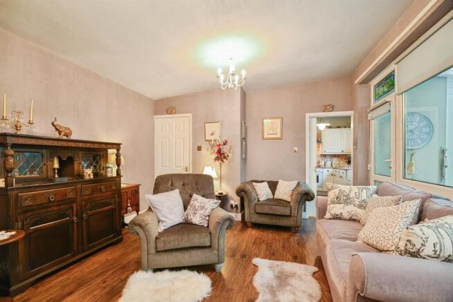 2 bed Semi-Detached Bungalow for sale Image 6