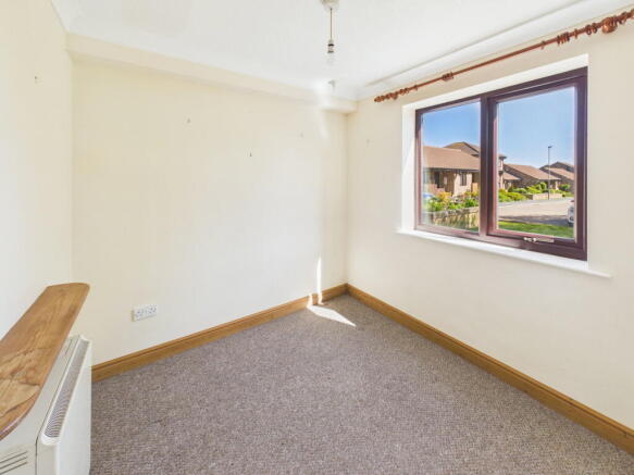 2 bed Ground Flat for sale Image 10