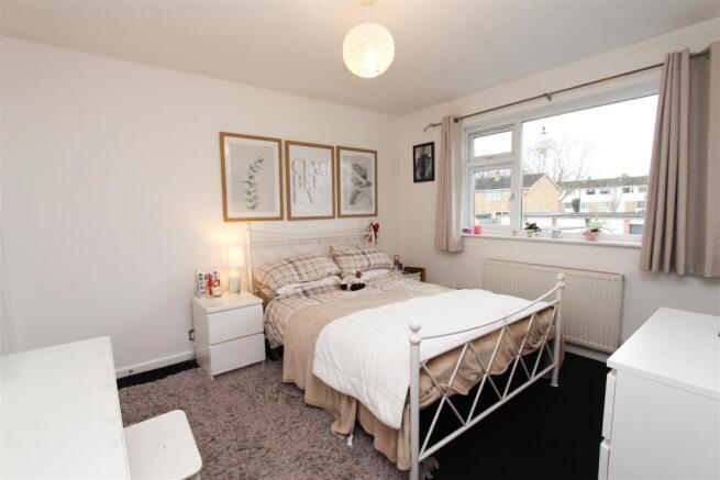 BEDROOM 1.jpg