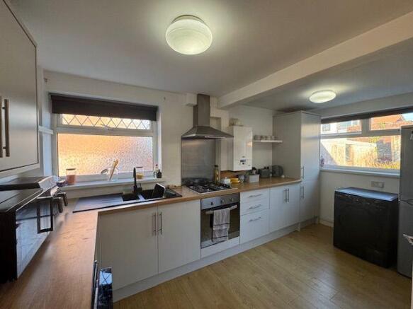 Rosewood Avenue, Higher Walton photo 4