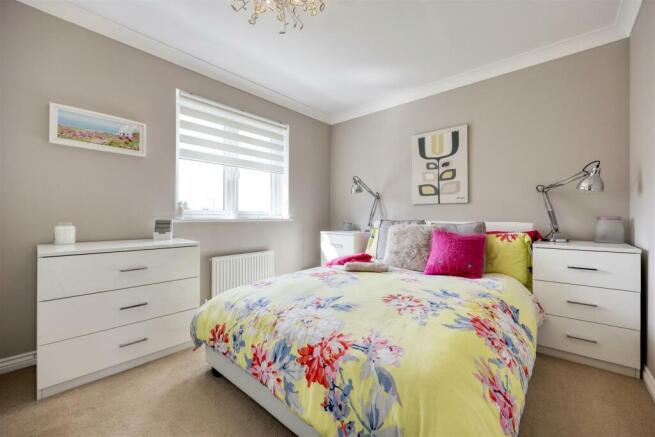 4_WOODLANDS_WAY_LENZIE_022.JPEG