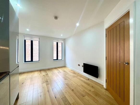 Living room pic 1.jpeg