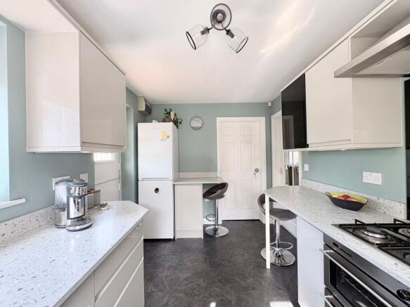 3 bed Detached for sale Image 9