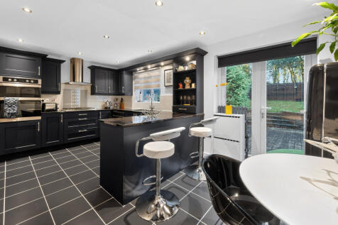 Paddock Close, Mansfield, NG18