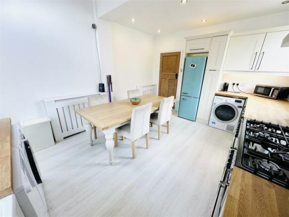 Kitchen Diner