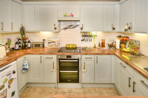 Glebe Close, St. Margarets-at-Cliffe, Dover, Kent, CT15