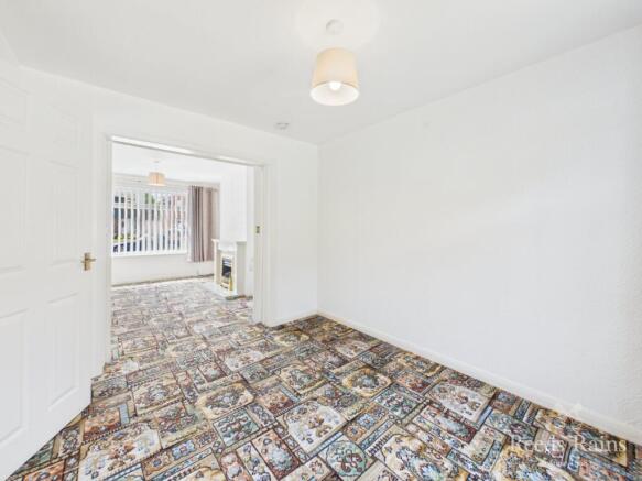 3 bed Semi-Detached for sale Image 12