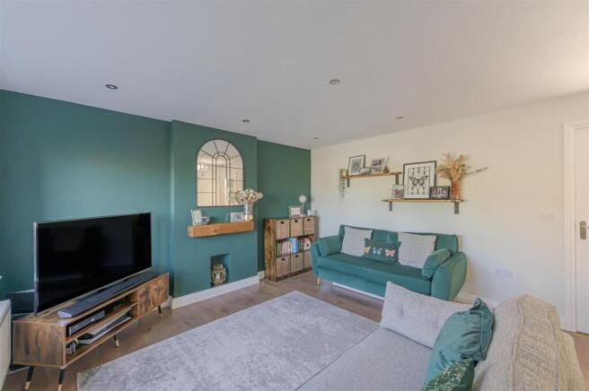 Mendip Close, Ashby-De-La-Zouch, LE65 photo 4
