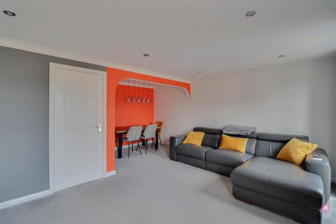3 bed Terraced for sale Image 6
