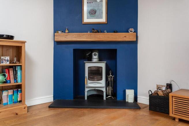 5 bed Detached for sale Image 12