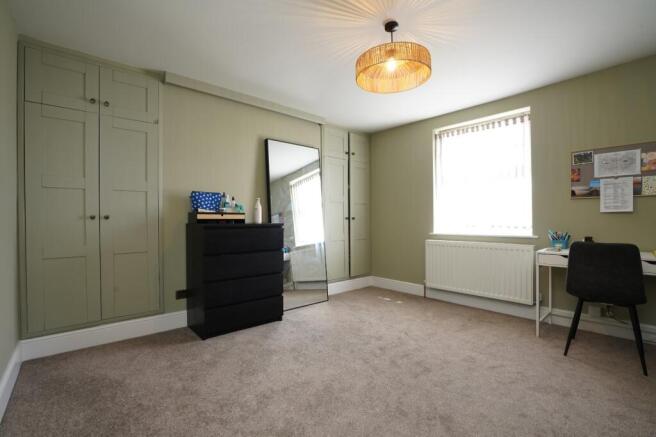 2 bed Apartment for sale Image 7