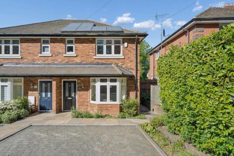White Lion Road, Little Chalfont